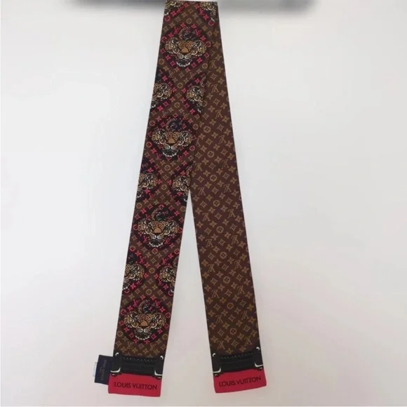 Louis Vuitton Monogram Brown and Red Scarf - Picture 3 of 11